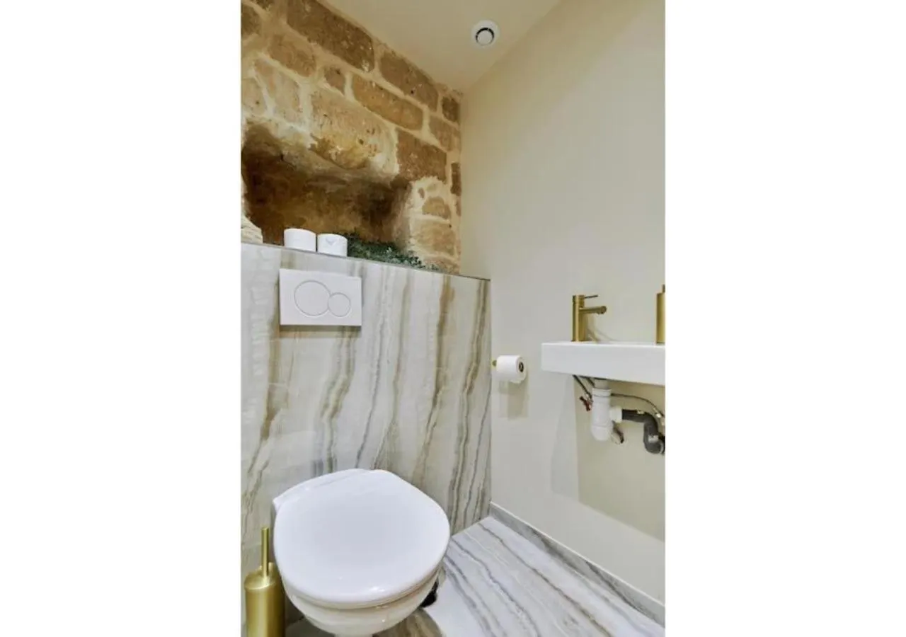 Apartment Le Marais Place Des Vosges By Studio Prestige Paříž Francie