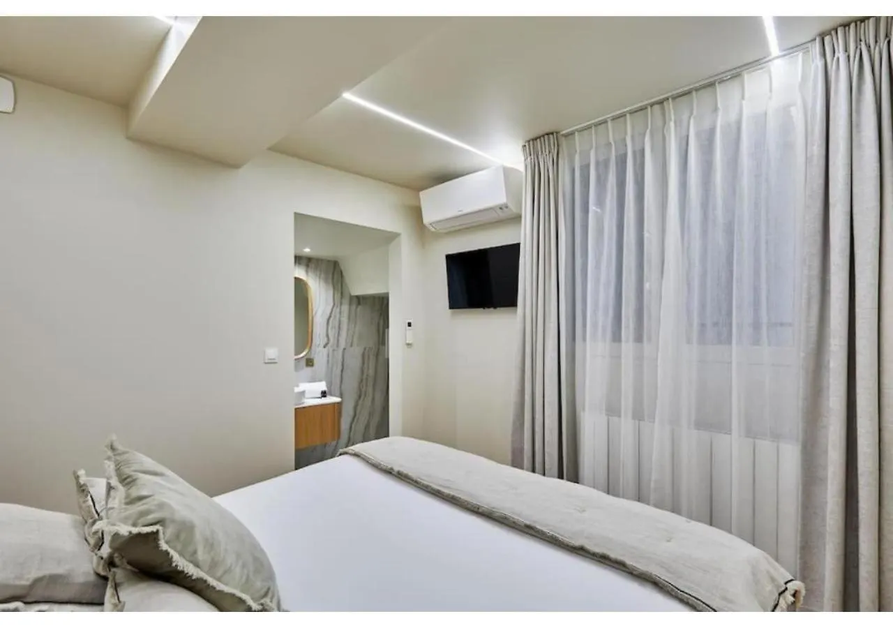 Apartment Le Marais Place Des Vosges By Studio Prestige Paříž